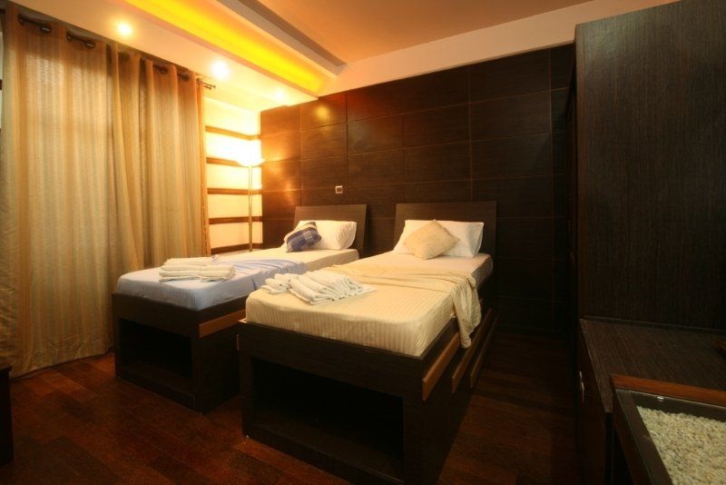 Ripple Beach Inn Хулхумале Экстерьер фото